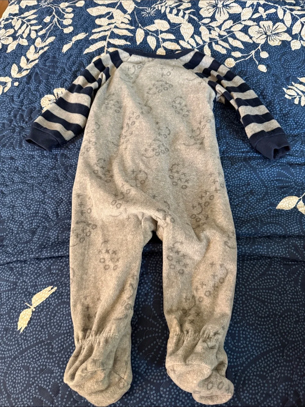 Kids Headquarters size 9M two Football Fleece One-Piece Sleepers - Gray & Brown